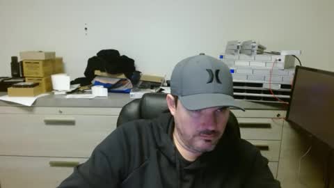 Love2Game online show from December 4, 2025, 9:45 pm