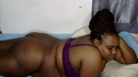 loveytiana online show from June 23, 2026, 7:12 pm