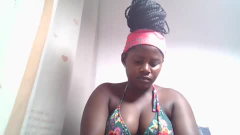 Snapshot of lovie_paula chatting on October 18, 2025, 3:02 pm lovie_paula online show from October 18, 2025, 3:02 pm