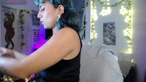 Snapshot of loving_alma chatting on April 1, 2026, 2:12 am loving_alma online show from April 1, 2026, 2:12 am