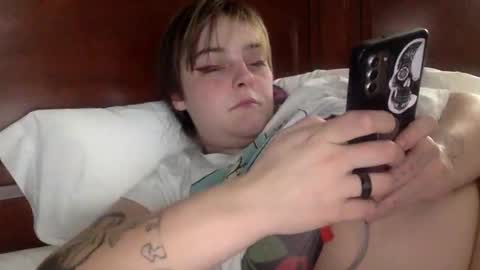 lovingapple online show from January 31, 2025, 1:22 am