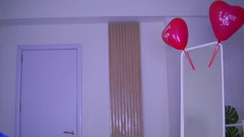 Snapshot of lovingblondie chatting on February 14, 2025, 5:09 am Nora online show from February 14, 2025, 5:09 am