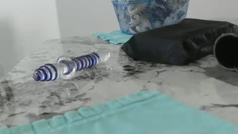 lovingcouple1969 online show from January 5, 2026, 5:49 pm