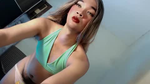 Lovingmonaru969 online show from September 18, 2025, 12:51 pm