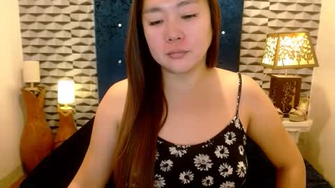 lovingmulberry online show from October 3, 2025, 1:13 am