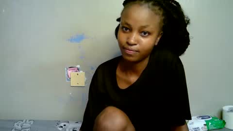 Snapshot of lovly_lastborn1 chatting on April 7, 2026, 6:30 pm lovly_lastborn1 online show from April 7, 2026, 6:30 pm