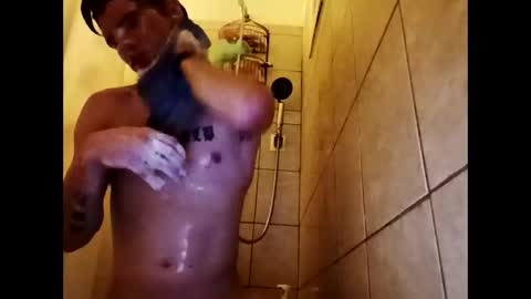 Snapshot of lowcard2389 chatting on February 23, 2025, 12:19 am lowcard2389 online show from February 23, 2025, 12:19 am