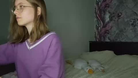 Snapshot of lowress chatting on March 5, 2025, 11:28 am Karmell online show from March 5, 2025, 11:28 am