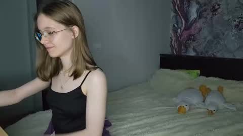 Snapshot of lowress chatting on March 7, 2025, 1:18 pm Karmell online show from March 7, 2025, 1:18 pm