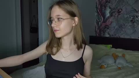 Snapshot of lowress chatting on March 7, 2025, 4:22 pm Karmell online show from March 7, 2025, 4:22 pm