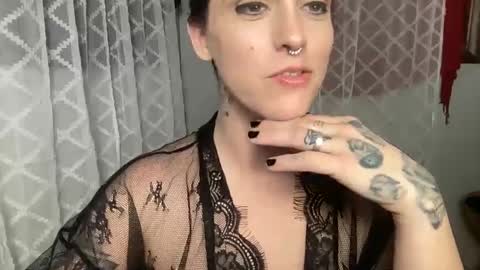 Lox online show from March 4, 2025, 7:19 am