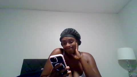 loyalbambi online show from May 28, 2026, 2:31 am