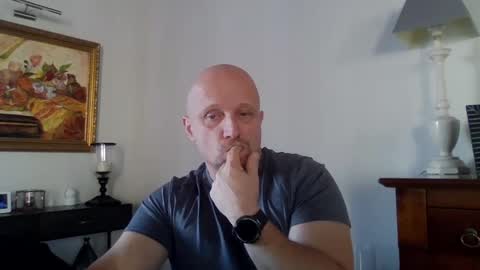 Snapshot of lrda49 chatting on February 3, 2025, 3:17 pm Espigle online show from February 3, 2025, 3:17 pm