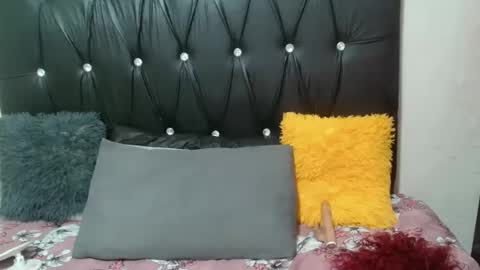 lsnnickykhanyile online show from November 9, 2025, 5:22 pm