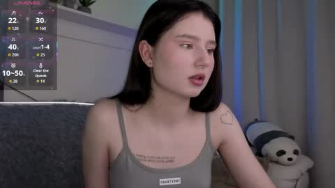 Lua online show from April 30, 2026, 8:57 pm
