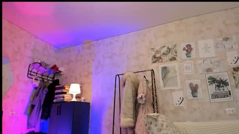 Snapshot of luafynova chatting on November 11, 2025, 3:17 am Ida online show from November 11, 2025, 3:17 am