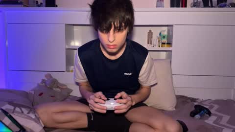 luan online show from November 14, 2025, 4:49 pm