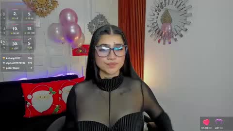 Luana online show from December 30, 2024, 5:13 pm