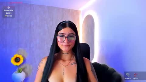 Luana online show from November 12, 2025, 12:16 pm