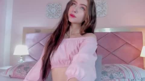 Snapshot of luanastonne chatting on October 26, 2025, 12:38 am LuanaStonne online show from October 26, 2025, 12:38 am