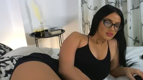 Luana Dess online show from December 12, 2024, 9:15 pm