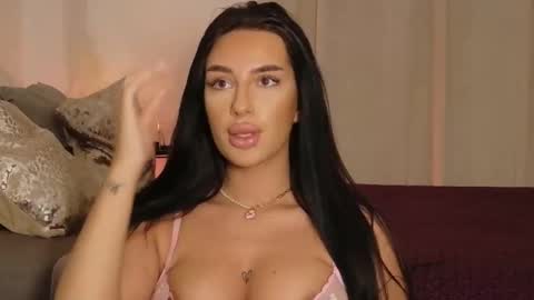 Snapshot of luanaxdess chatting on March 17, 2026, 11:30 pm Luana Dess online show from March 17, 2026, 11:30 pm