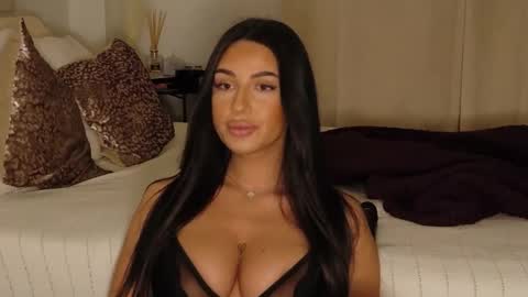 Snapshot of luanaxdess chatting on April 1, 2026, 12:11 am Luana Dess online show from April 1, 2026, 12:11 am