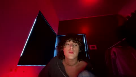 Snapshot of luca20y_ chatting on May 31, 2026, 9:38 pm luca20y_ online show from May 31, 2026, 9:38 pm
