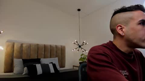 luca_morettii online show from September 15, 2025, 12:27 pm