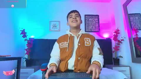 Lucas lovee online show from February 15, 2026, 1:20 pm