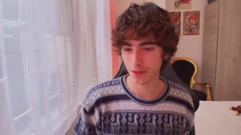 lucas_xo online show from October 13, 2025, 6:19 pm