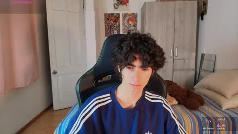 Snapshot of lucas_xo chatting on April 14, 2026, 10:49 pm lucas_xo online show from April 14, 2026, 10:49 pm