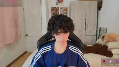 Snapshot of lucas_xo chatting on April 20, 2026, 12:46 am lucas_xo online show from April 20, 2026, 12:46 am