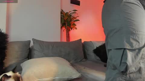 LUCA SANTOS online show from January 30, 2025, 4:37 am