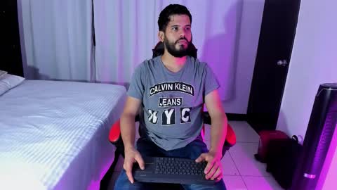 Lucas  Beaumont online show from February 1, 2026, 5:28 am