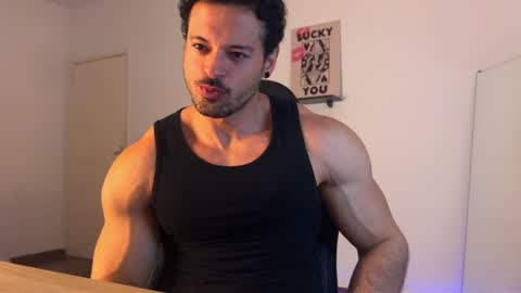 lucasfit24 online show from July 29, 2026, 3:32 pm