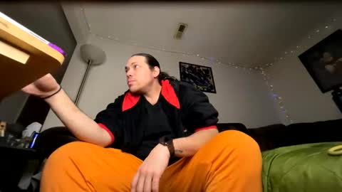 Lucas Cifrady online show from February 8, 2026, 6:50 am