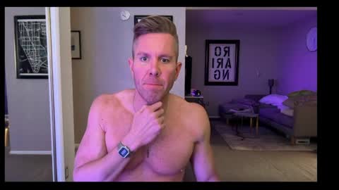 Snapshot of lucasjake chatting on May 10, 2026, 12:27 am Lucas Jake online show from May 10, 2026, 12:27 am