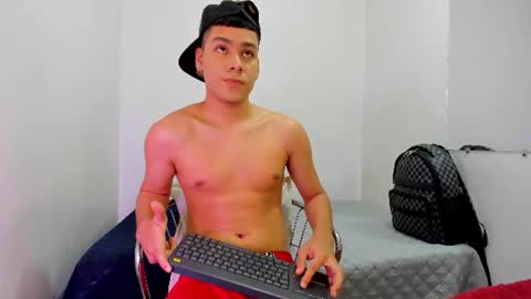 LUCAS TORREZ online show from June 11, 2026, 11:25 pm