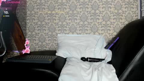 Snapshot of lucasymia_69 chatting on January 15, 2025, 10:02 pm MIA HOT online show from January 15, 2025, 10:02 pm