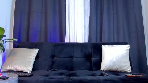Snapshot of lucca_desire chatting on October 17, 2025, 12:58 am Lucca Desire online show from October 17, 2025, 12:58 am