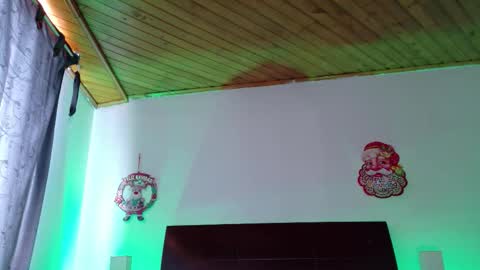 Luccy online show from December 1, 2025, 3:17 pm