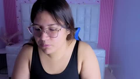 Lucero  online show from April 21, 2026, 3:13 am