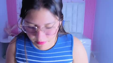 Lucero  online show from April 25, 2026, 3:42 am