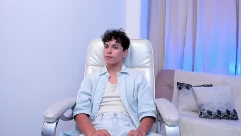 Lucho online show from March 31, 2026, 4:02 am