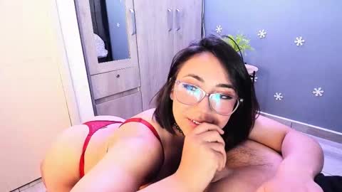 Luci y Fer online show from February 22, 2025, 1:44 am