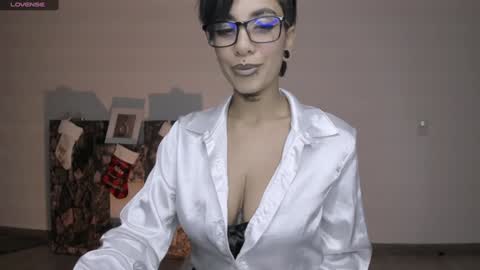 Veronica Rati    online show from December 20, 2024, 1:58 am