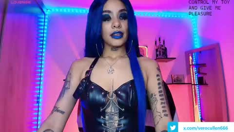Veronica Rati    online show from September 10, 2025, 12:43 am