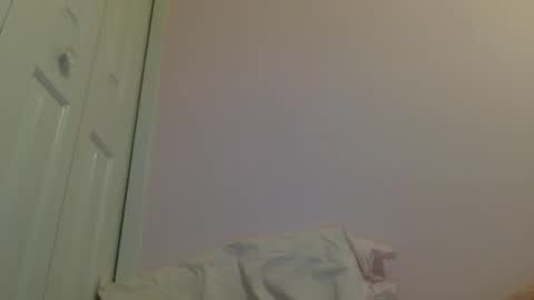 Snapshot of luci_layne chatting on June 18, 2026, 12:42 pm Luci Layne online show from June 18, 2026, 12:42 pm