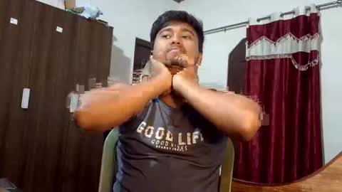 luci_ri online show from May 2, 2026, 2:49 am